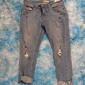 Levi's 535 women super skinny capri/ankle Shorts with Star & Heart size 31